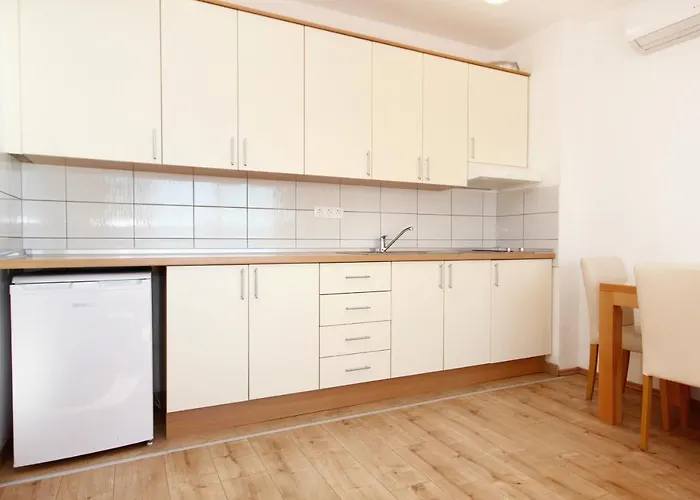 Duce 9437e Apartment *